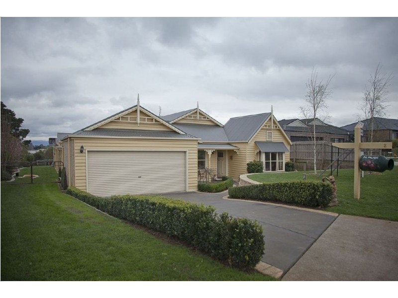 2 Picadilly Court, Drouin VIC 3818