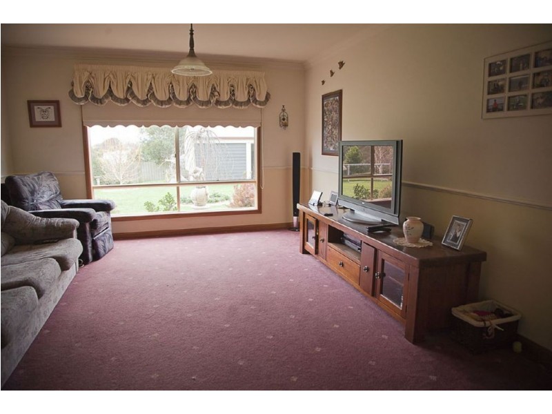 2 Picadilly Court, Drouin VIC 3818