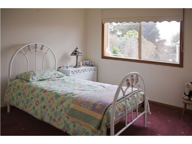 2 Picadilly Court, Drouin VIC 3818