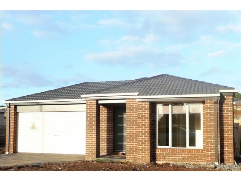 12 Clifford Drive, Drouin VIC 3818