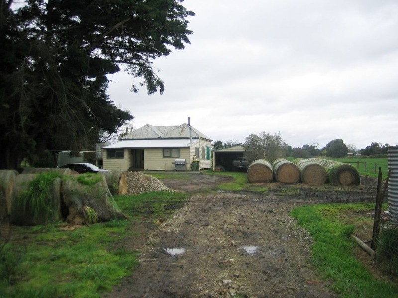 270 Five Mile Road, Pakenham South VIC 3810