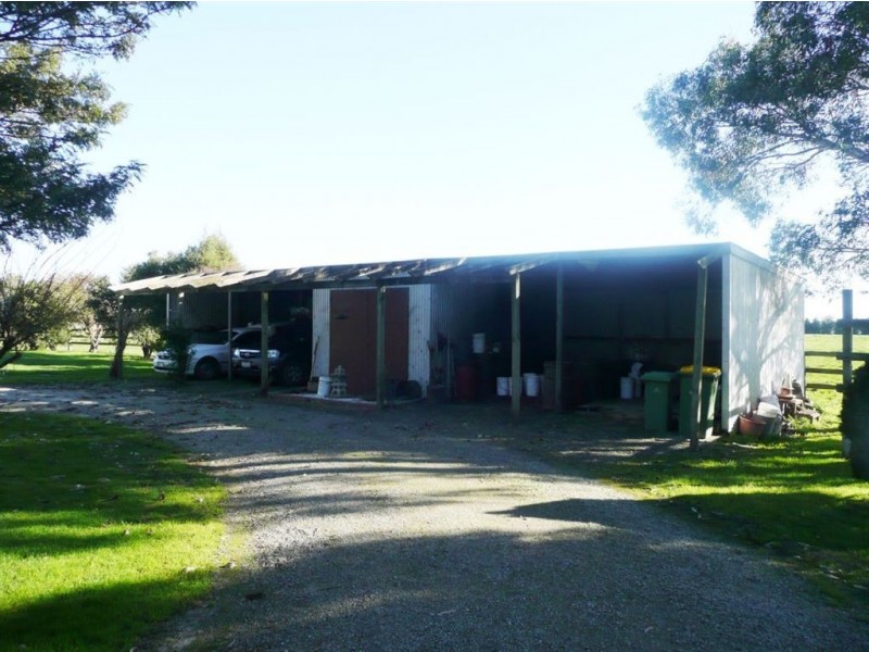 260 Fourteen Mile Road, Garfield VIC 3814