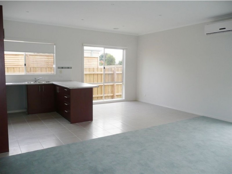 69 Main South Road, Drouin VIC 3818