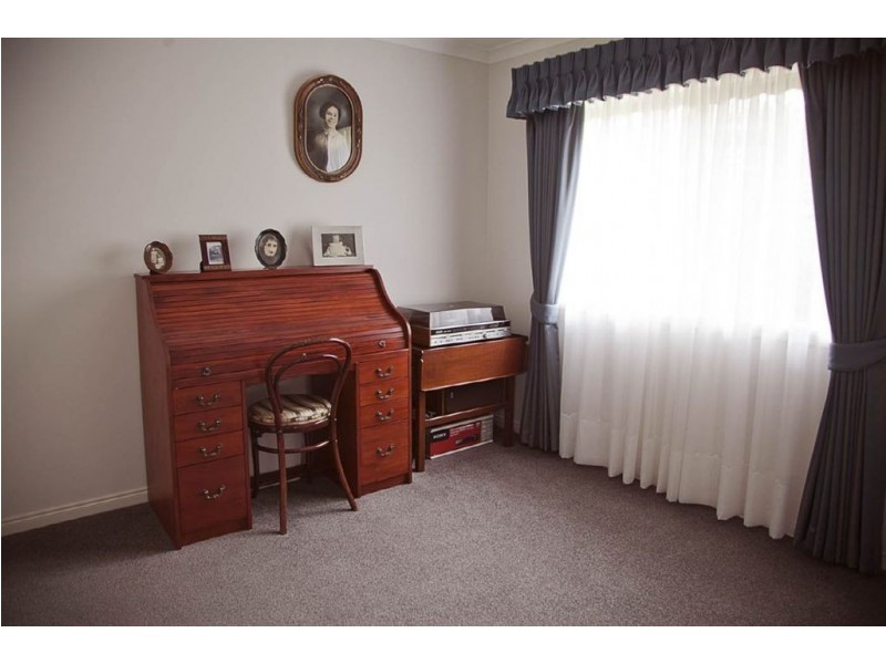 65 Walker Drive, Drouin VIC 3818