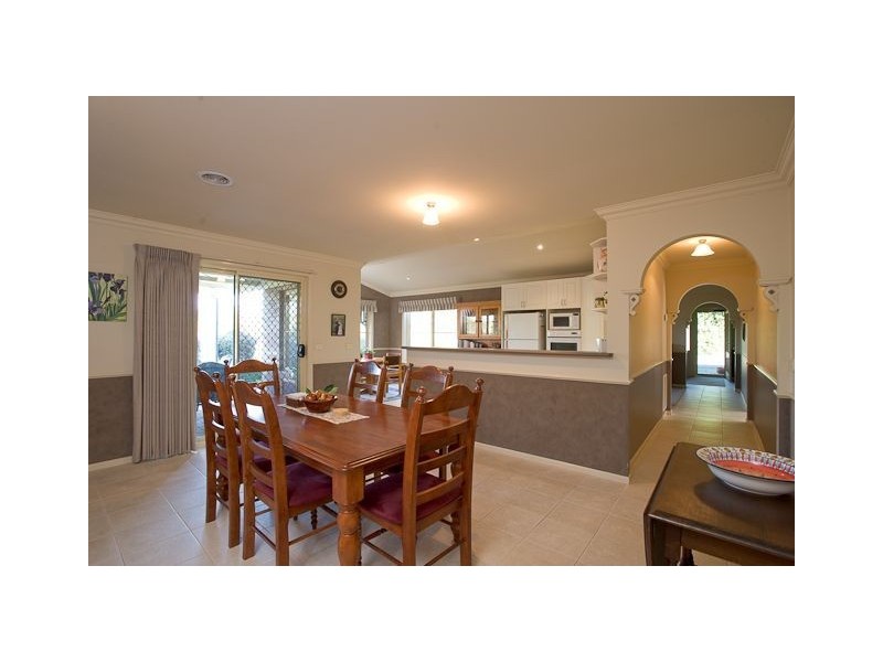 15 Millenium Court, Drouin VIC 3818