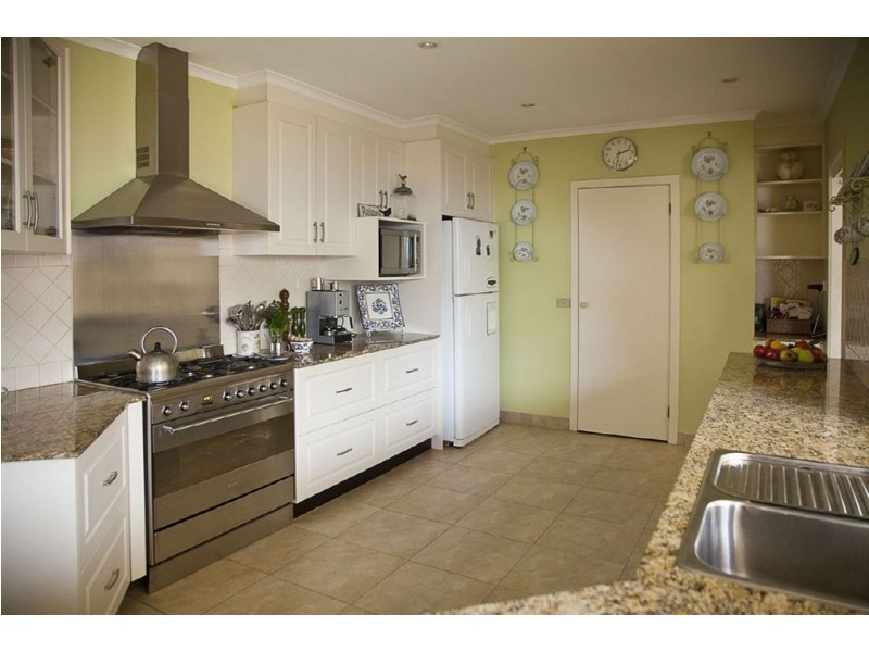 41 Albert Road, Drouin VIC 3818