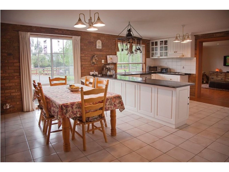 120 Sand Road, Longwarry VIC 3816