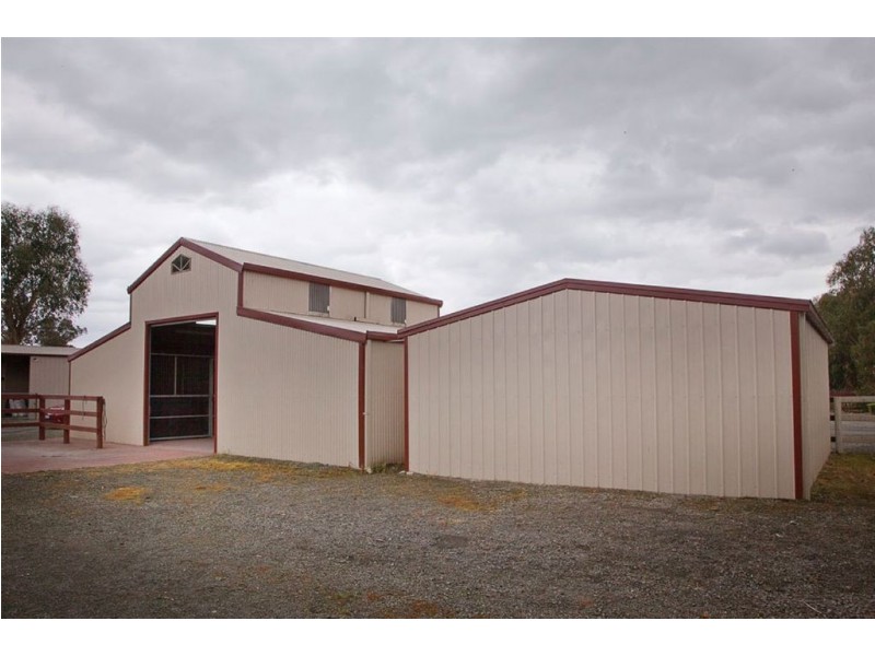 120 Sand Road, Longwarry VIC 3816