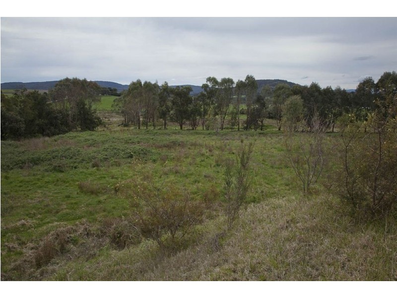 2805 Princes Freeway, Garfield North VIC 3814