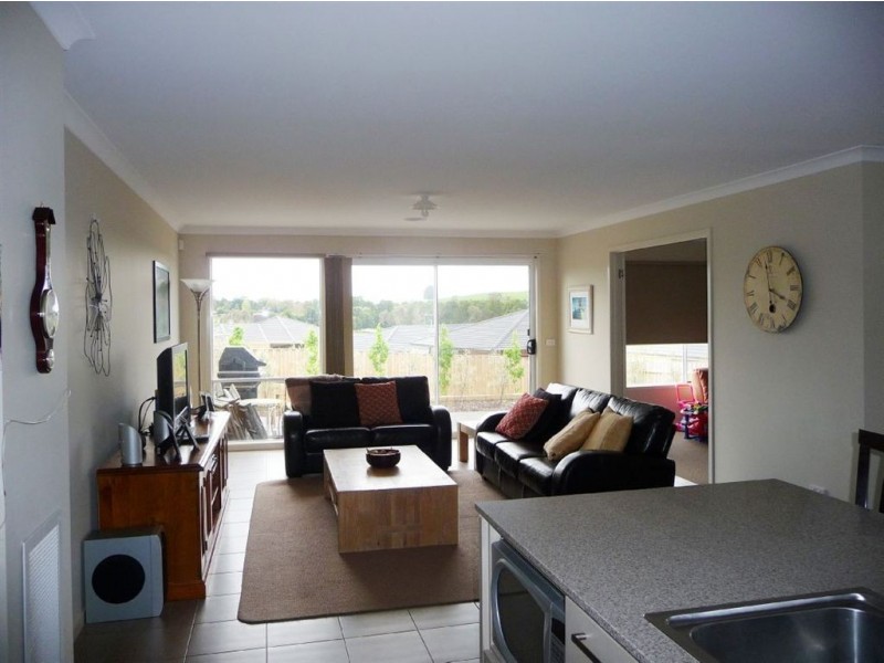 4 Rimfire Avenue, Drouin VIC 3818