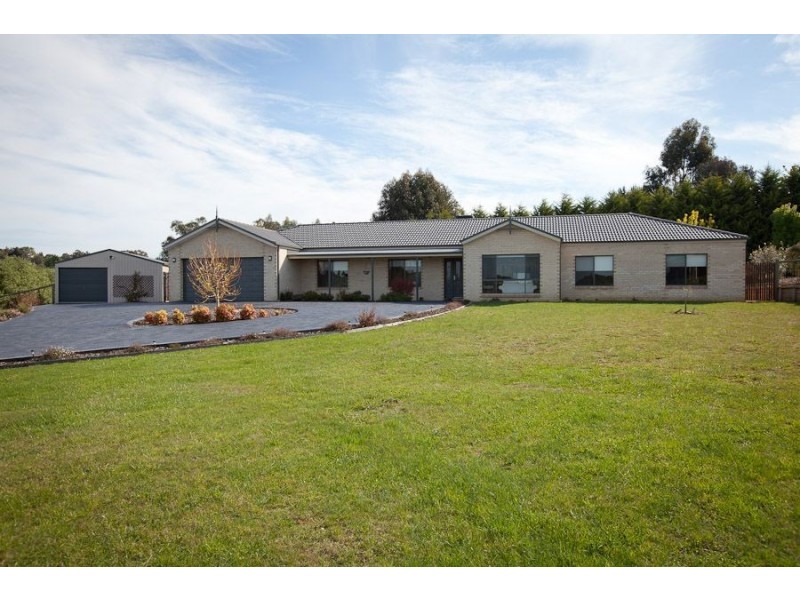5 Huntingdon Court, Drouin VIC 3818