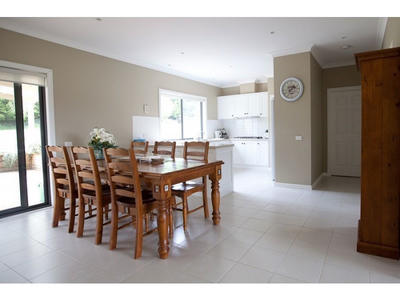 5 Huntingdon Court, Drouin VIC 3818
