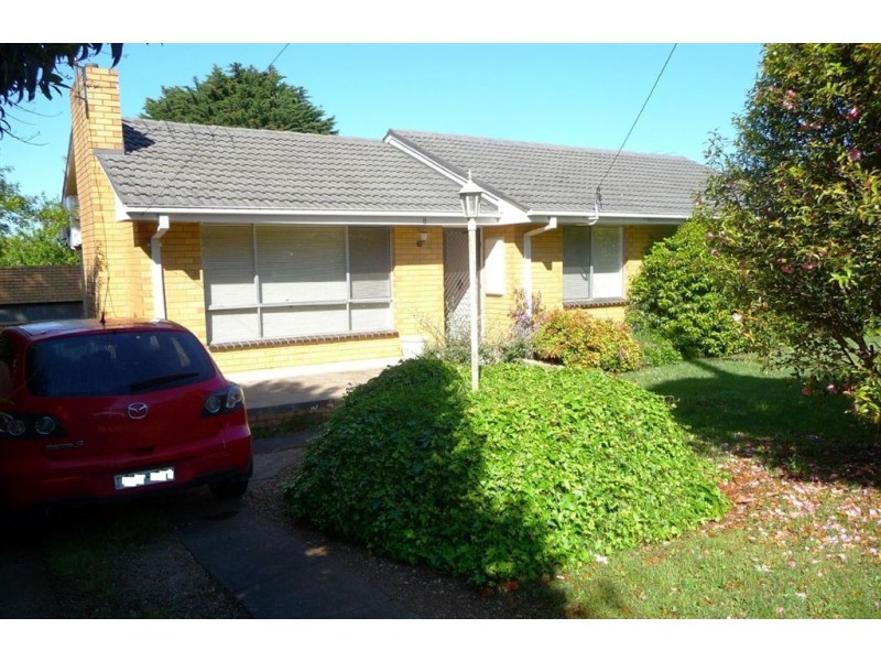 8 Paterson Street, Drouin East VIC 3818