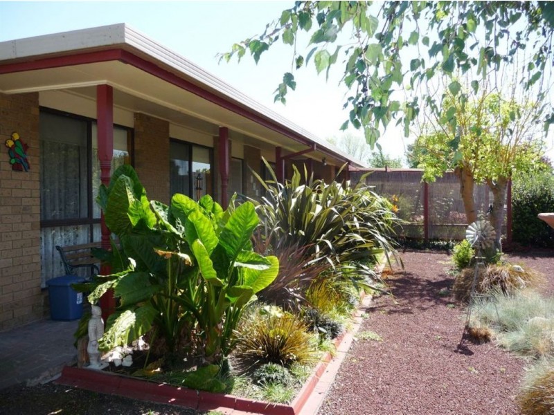 2/6 McCrae Street, Longwarry VIC 3816