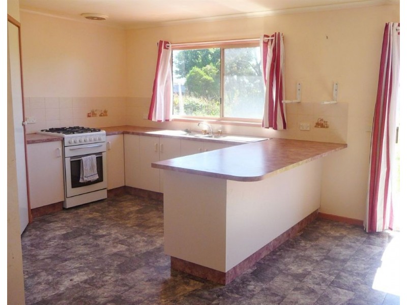 4 Corduroy Road, Longwarry VIC 3816