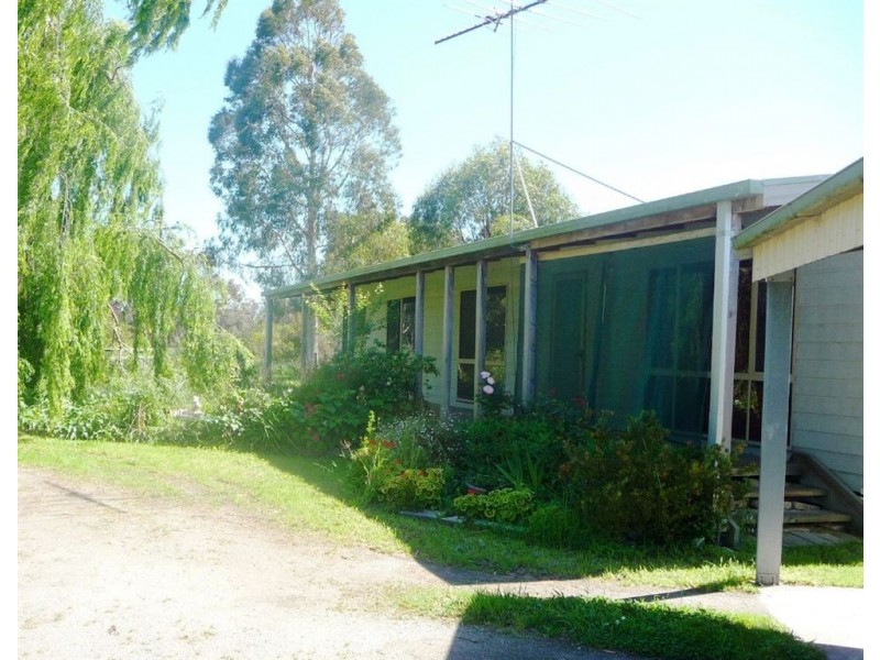 4 Corduroy Road, Longwarry VIC 3816