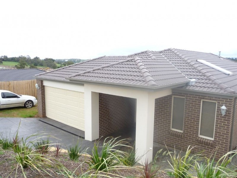 26 Hatfield Drive, Drouin VIC 3818
