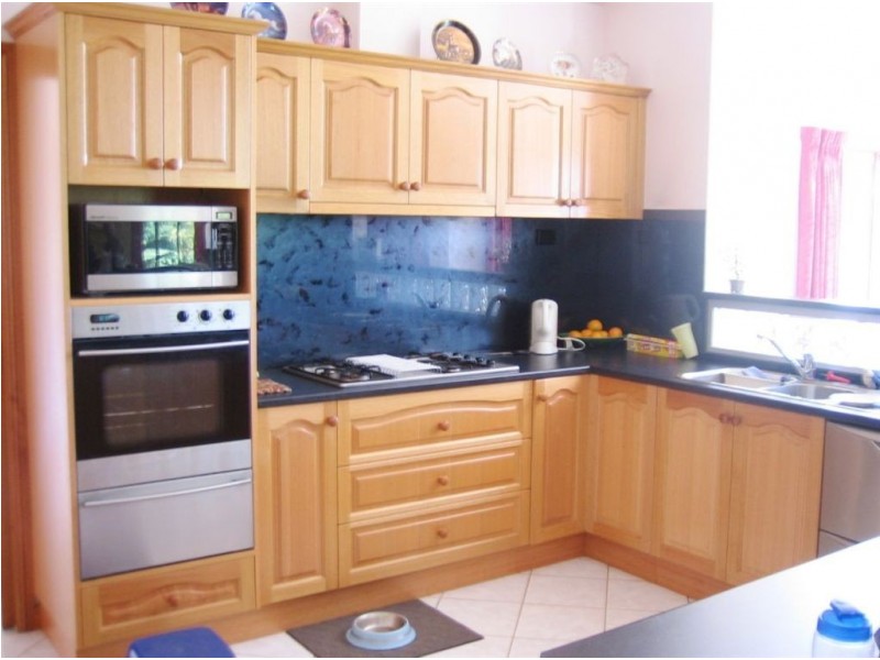 16 Pepperell Drive, Drouin VIC 3818