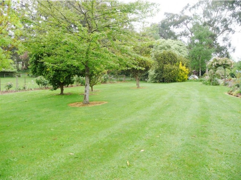 30 Waddell Road, Drouin VIC 3818