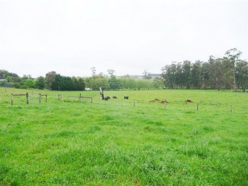 30 Waddell Road, Drouin VIC 3818