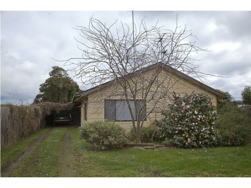 2/17 Kennedy Street, Longwarry VIC 3816