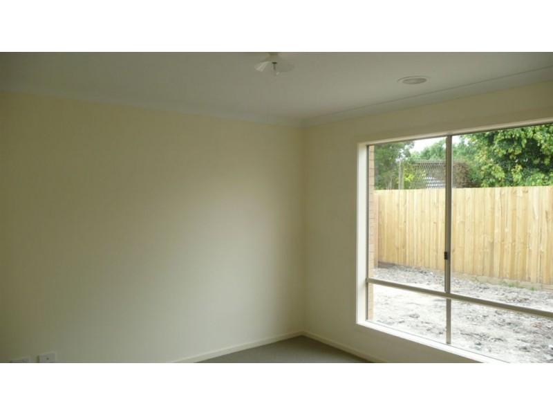 2/7 Witton Street, Longwarry VIC 3816