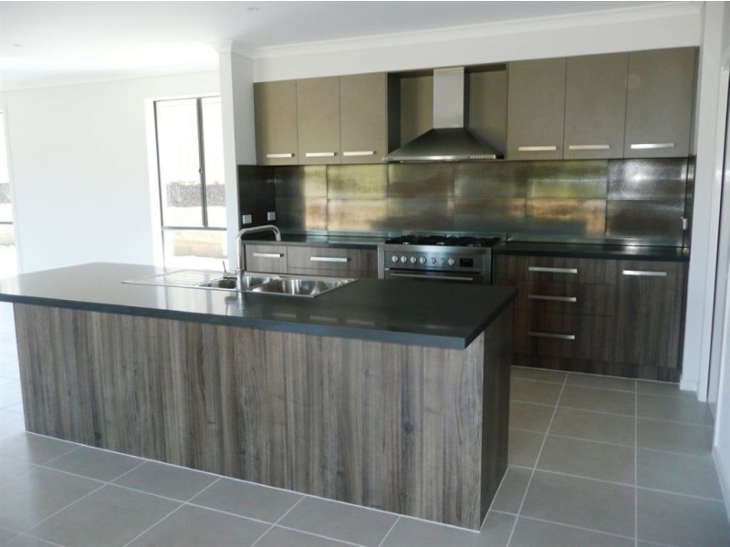 1 Todman Street, Drouin VIC 3818