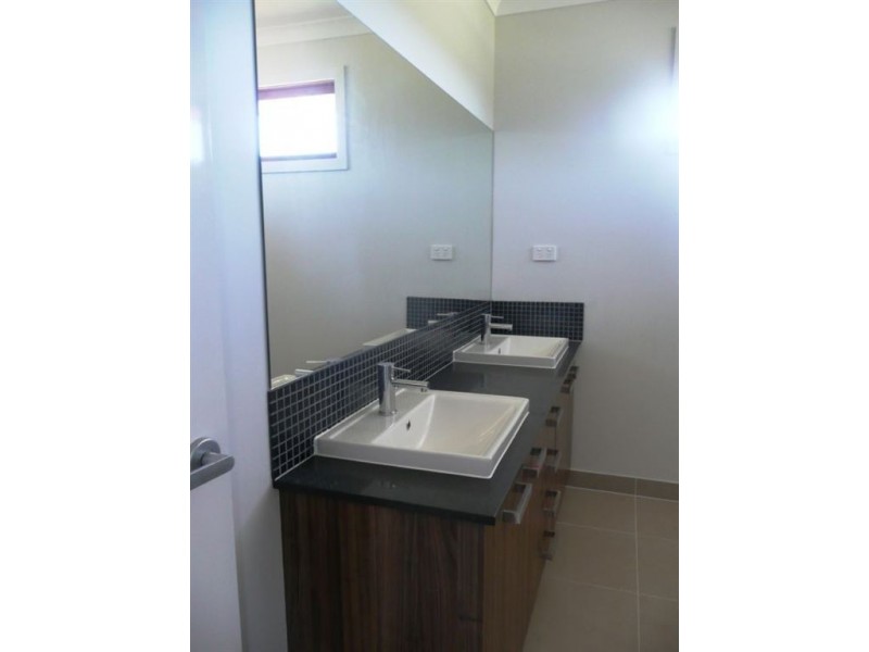 1 Todman Street, Drouin VIC 3818