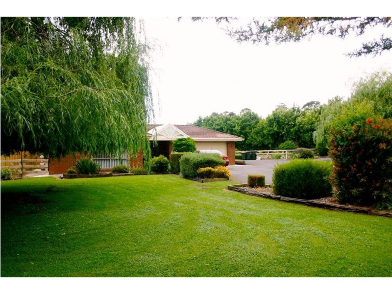 1 Ablett Court, Drouin VIC 3818