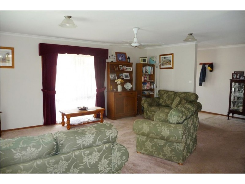 9 Gardner Street, Longwarry VIC 3816