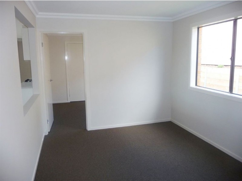 73 Cook Street, Drouin VIC 3818
