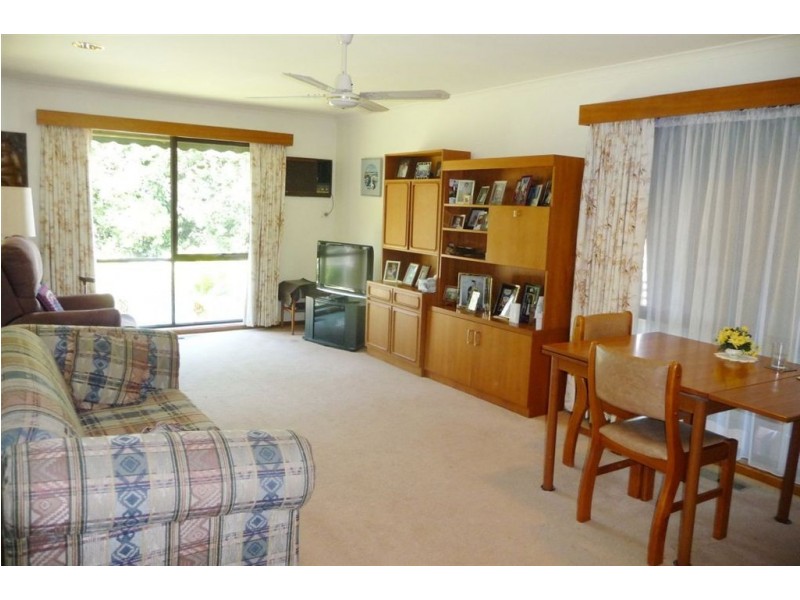 54 Longwarry Road, Drouin VIC 3818