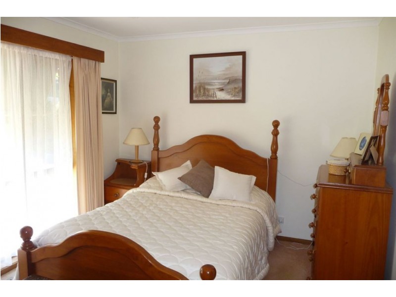 54 Longwarry Road, Drouin VIC 3818