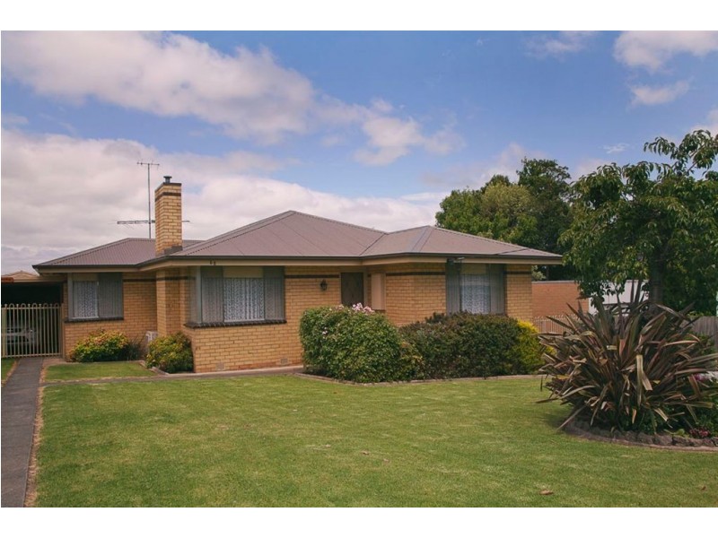 68 Church Street, Drouin VIC 3818