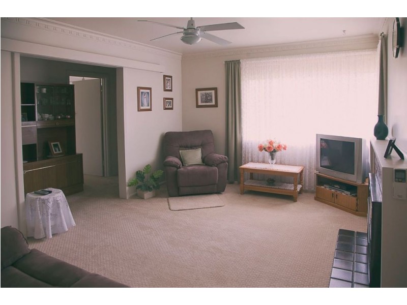 68 Church Street, Drouin VIC 3818