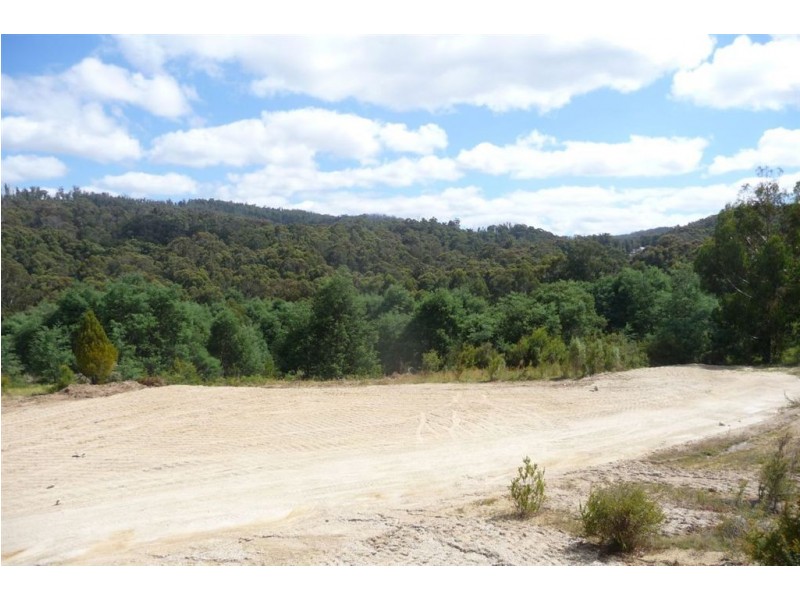 729 Jacksons Track, Jindivick VIC 3818