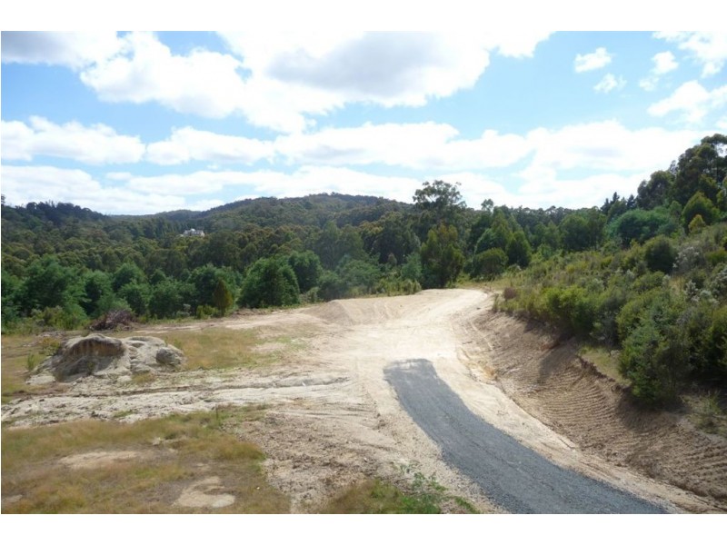 729 Jacksons Track, Jindivick VIC 3818