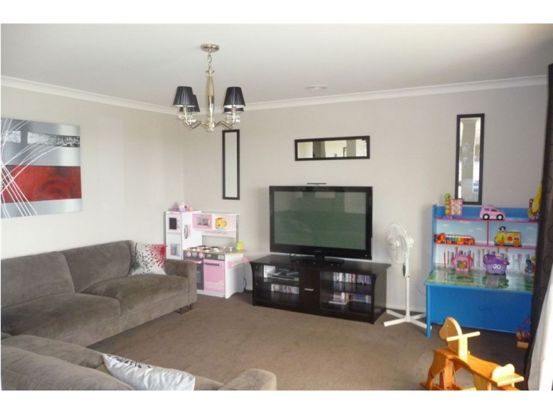 55 Cook Street, Drouin VIC 3818