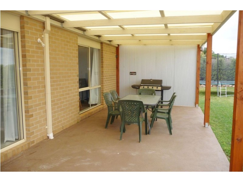 55 Cook Street, Drouin VIC 3818