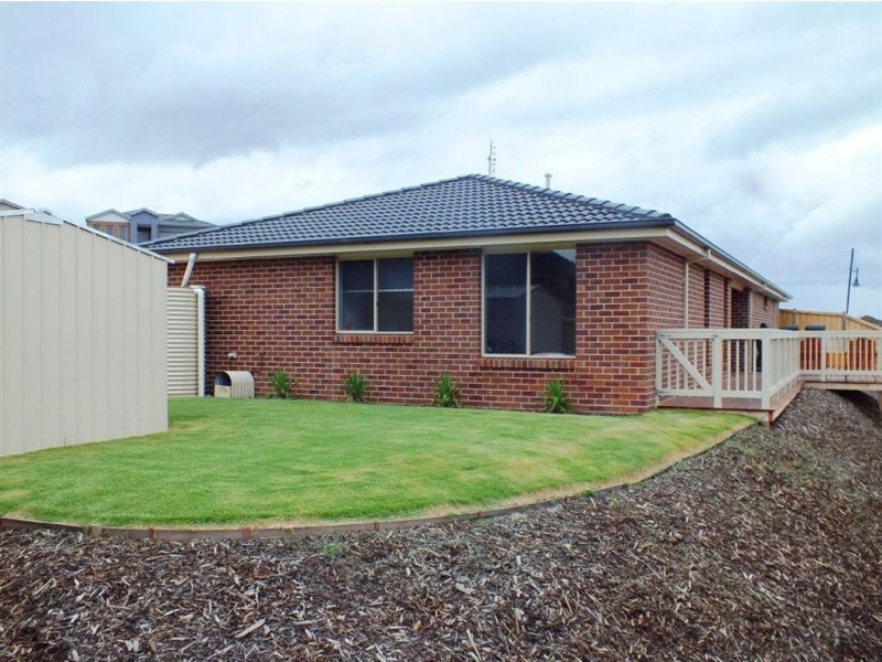 20 Monica Drive, Drouin VIC 3818