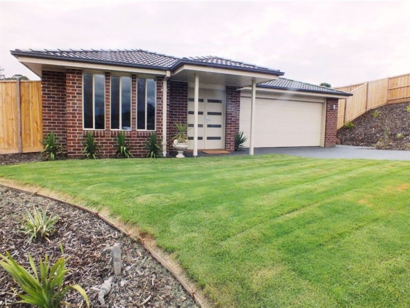 20 Monica Drive, Drouin VIC 3818