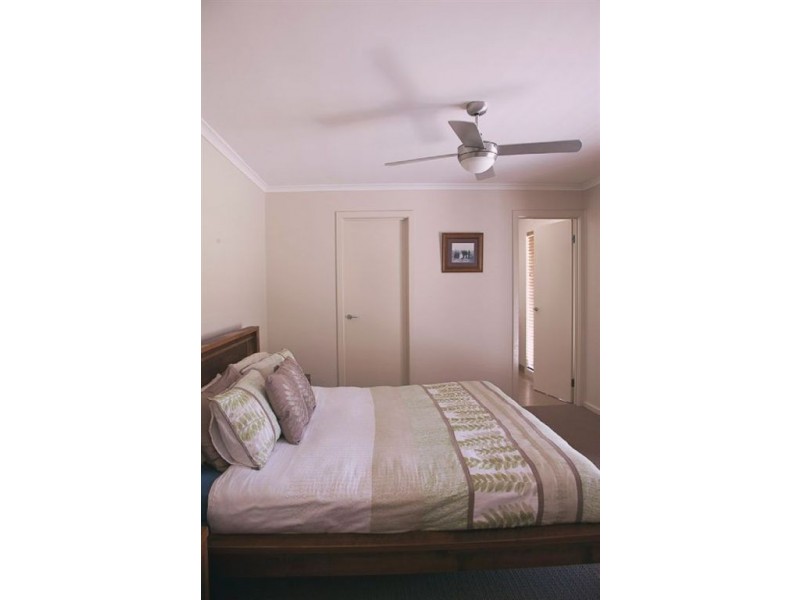 75 Shillinglaw Road, Drouin VIC 3818