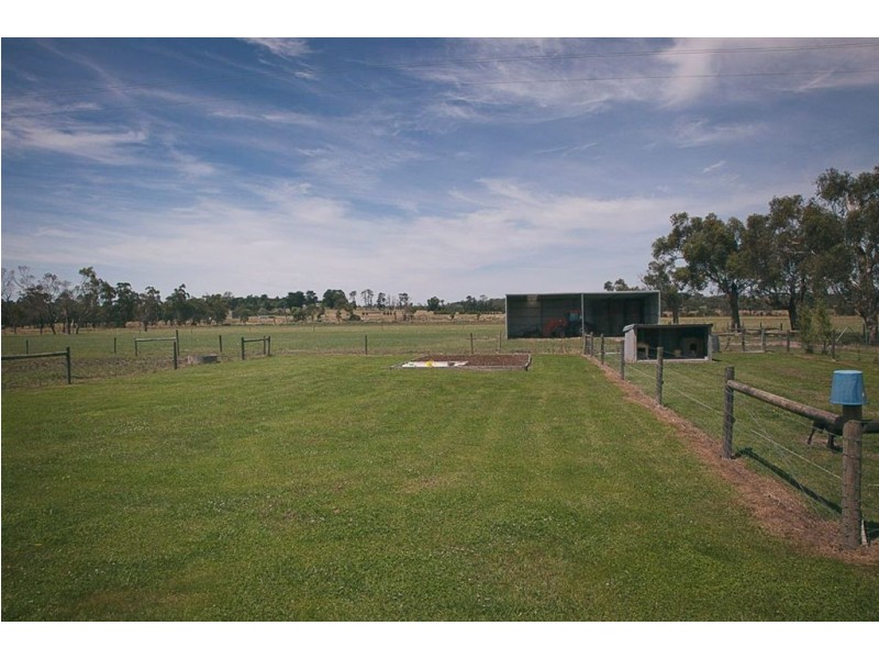 75 Shillinglaw Road, Drouin VIC 3818