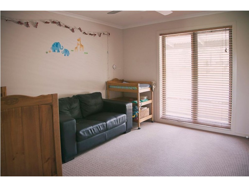 75 Shillinglaw Road, Drouin VIC 3818