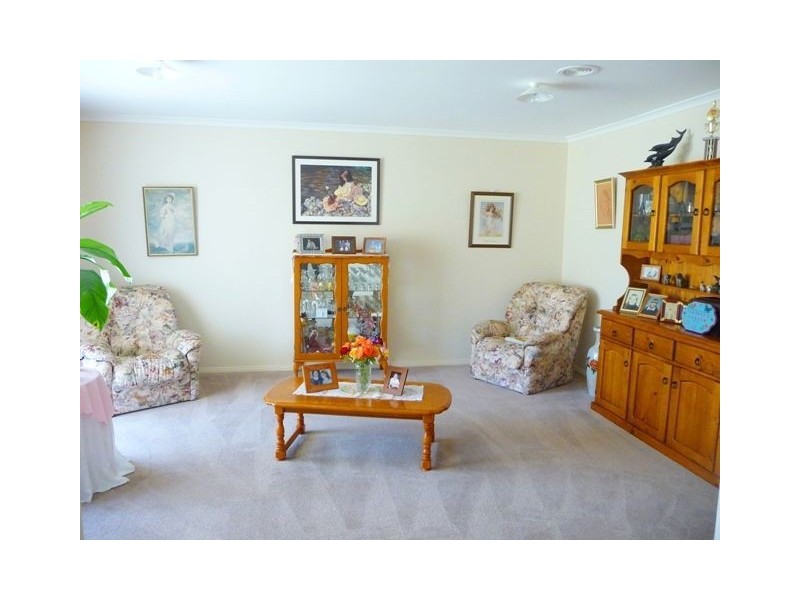 46 Claudia Crescent, Drouin VIC 3818