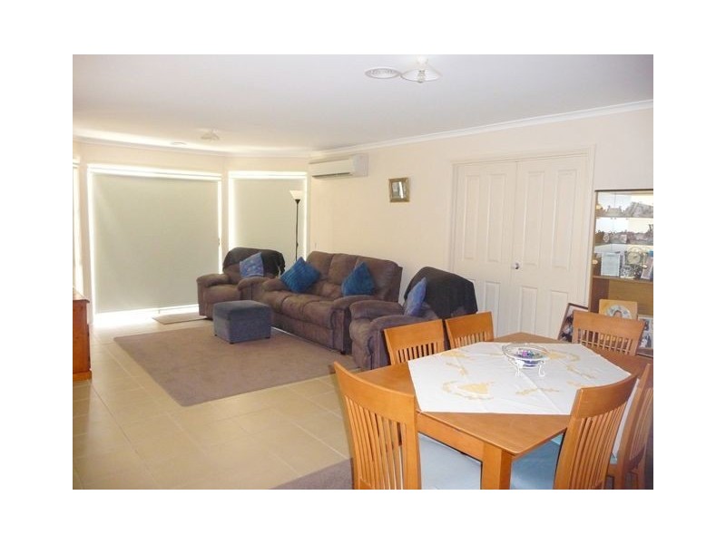 46 Claudia Crescent, Drouin VIC 3818