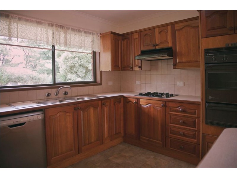 6 Pearson Street, Drouin VIC 3818