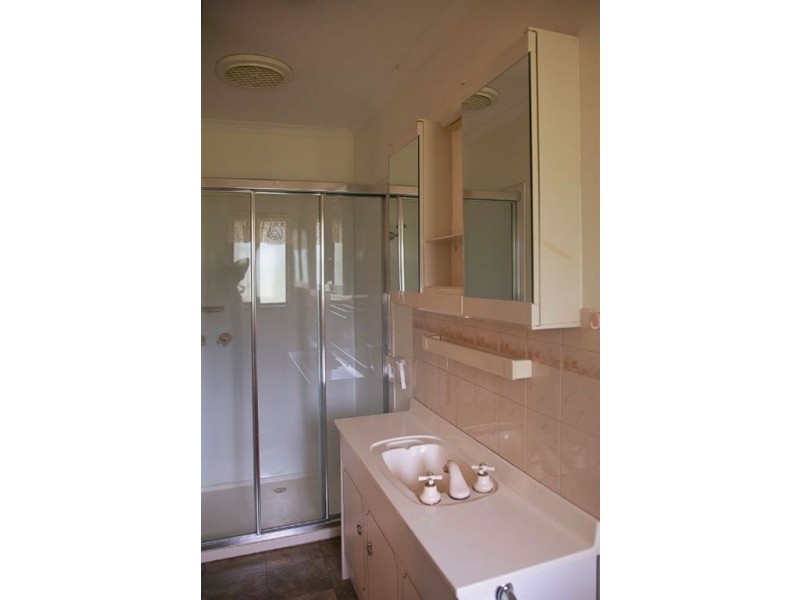 6 Pearson Street, Drouin VIC 3818