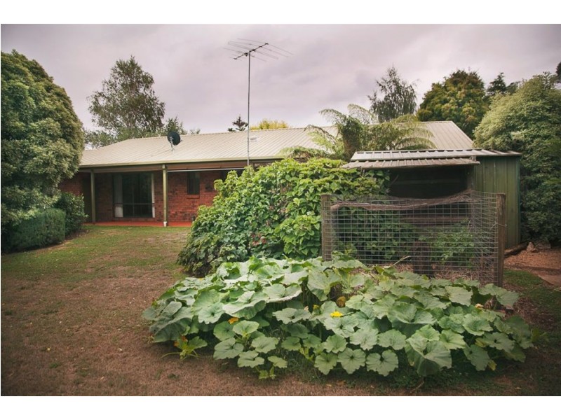 6 Pearson Street, Drouin VIC 3818