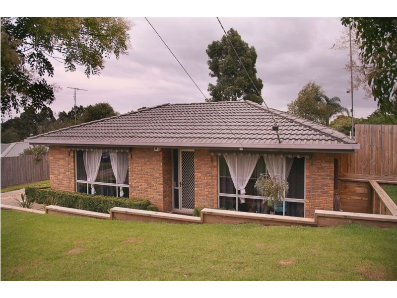 7 Bright Court, Drouin VIC 3818